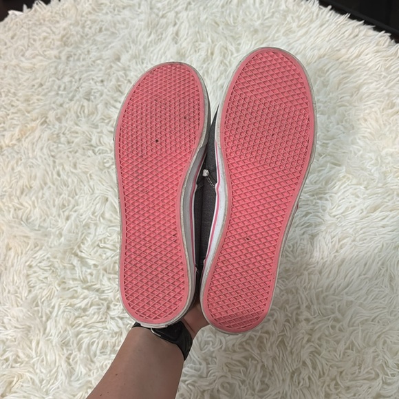 Vans size 8.5 - Picture 2 of 4